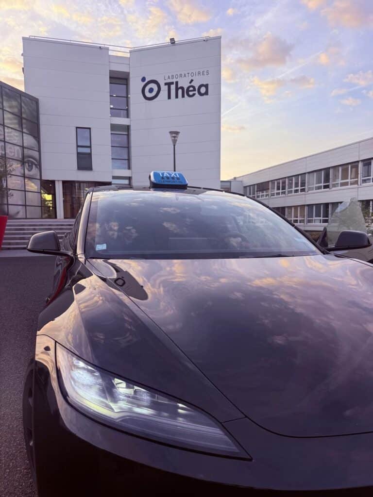 Taxi Drive4You63 à Clermont Ferrand devant les Laboratoires Théa